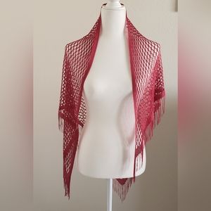 VINTAGE SHAWL WITH FRINGES IN RED